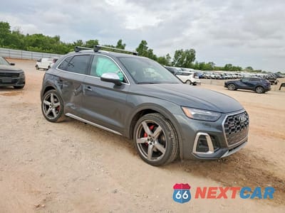 Czwarte zdjęcie samochodu z boku: 2023 AUDI SQ5 PRESTIGE VIN:WA1C4BFY5P2139723 - miniatura