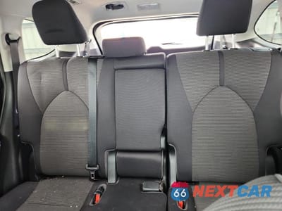Zdjęcie 10 z 13 samochodu: 2020 TOYOTA HIGHLANDER L VIN:5TDCZRAH3LS509836 - miniatura