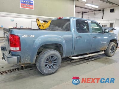 Trzecie zdjęcie samochodu z tyłu: 2010 GMC SIERRA K1500 SLT VIN:3GTRKWE35AG131722 - miniatura