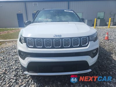 Piąte zdjęcie samochodu w środku: 2024 JEEP COMPASS LIMITED VIN:3C4NJDCN3RT119355 - miniatura