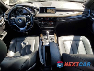 Zdjęcie 8 z 13 samochodu: 2018 BMW X5 XDR40E VIN:5UXKT0C59J0W03035 - miniatura