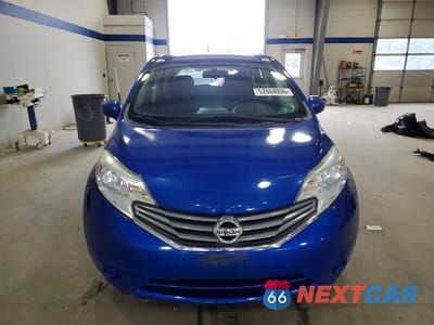 Piąte zdjęcie samochodu w środku: 2016 NISSAN VERSA NOTE SV VIN:3N1CE2CP5GL388989 - miniatura