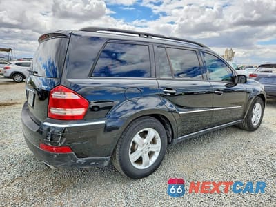 Trzecie zdjęcie samochodu z tyłu: 2007 MERCEDES-BENZ GL 450 4MATIC VIN:4JGBF71EX7A175866 - miniatura