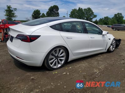 Trzecie zdjęcie samochodu z tyłu: 2020 TESLA MODEL 3 VIN:5YJ3E1EA5LF614263 - miniatura