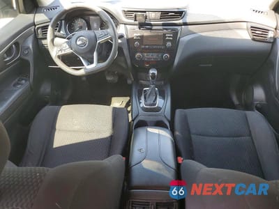 Zdjęcie 8 z 12 samochodu: 2018 NISSAN ROGUE SPORT S VIN:JN1BJ1CP5JW102710 - miniatura