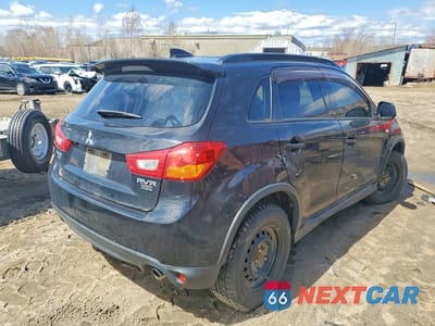 Trzecie zdjęcie samochodu z tyłu: 2017 MITSUBISHI RVR SE LIMITED VIN:JA4AJ4AW9HZ607771 - miniatura