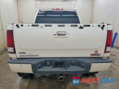 Zdjęcie 6 z 12 samochodu: 2011 GMC SIERRA K1500 DENALI VIN:3GTP2XE26BG251843 - miniatura