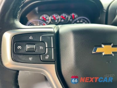 Zdjęcie 12 z 13 samochodu: 2020 CHEVROLET SILVERADO K1500 LT VIN:3GCUYDET7LG423467 - miniatura