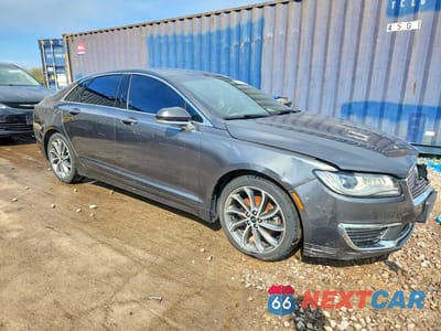 Czwarte zdjęcie samochodu z boku: 2018 LINCOLN MKZ SELECT VIN:3LN6L5D94JR602159 - miniatura