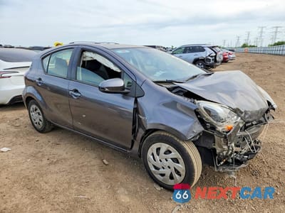 Czwarte zdjęcie samochodu z boku: 2016 TOYOTA PRIUS C TWO VIN:JTDKDTB33G1130218 - miniatura