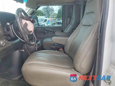 Zdjęcie 7 z 12 samochodu: 2022 CHEVROLET EXPRESS G2500 PARATRANSIT VIN:1GCWGAFP8N1269901 - miniatura