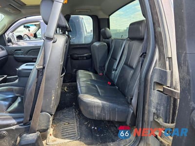 Zdjęcie 6 z 9 samochodu: 2008 GMC SIERRA K1500 VIN:1GTEK19018Z182940 - miniatura