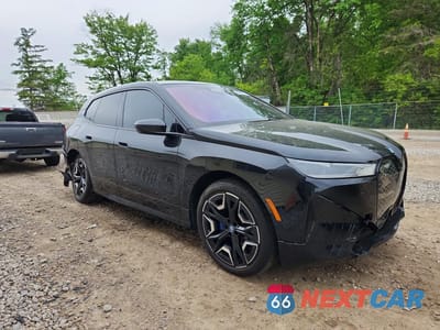 Czwarte zdjęcie samochodu z boku: 2024 BMW IX XDRIVE50 VIN:WB523CF04RCR71180 - miniatura