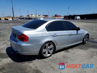Trzecie zdjęcie samochodu z tyłu: 2009 BMW 335 I VIN:WBAPM77539NL86777 - miniatura