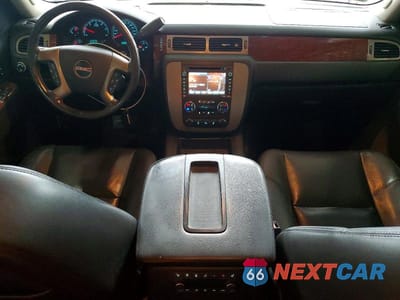 Zdjęcie 8 z 13 samochodu: 2013 GMC YUKON SLT VIN:1GKS1CE00DR249078 - miniatura