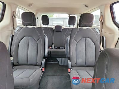 Zdjęcie 10 z 14 samochodu: 2023 CHRYSLER VOYAGER LX VIN:2C4RC1CGXPR524771 - miniatura