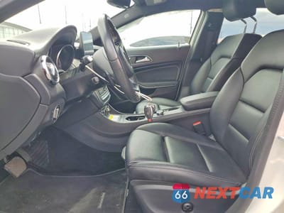 Zdjęcie 7 z 13 samochodu: 2018 MERCEDES-BENZ GLA 250 4MATIC VIN:WDCTG4GB9JJ428565 - miniatura