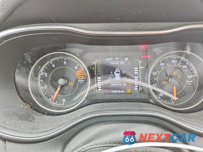 Zdjęcie 9 z 12 samochodu: 2020 JEEP CHEROKEE LATITUDE VIN:1C4PJLCB4LD547442 - miniatura