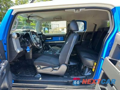 Zdjęcie 8 z 10 samochodu: 2007 TOYOTA FJ CRUISER BASE VIN:JTEBU11F870036224 - miniatura