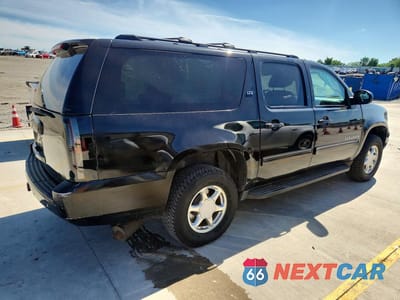 Trzecie zdjęcie samochodu z tyłu: 2014 CHEVROLET SUBURBAN K1500 LT VIN:1GNSKJE70ER103363 - miniatura