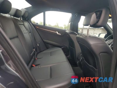 Zdjęcie 10 z 12 samochodu: 2013 MERCEDES-BENZ C 300 4MATIC VIN:WDDGF8AB7DR279479 - miniatura