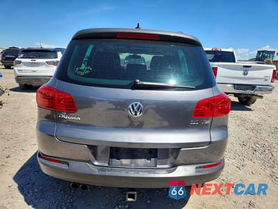 Zdjęcie 6 z 13 samochodu: 2012 VOLKSWAGEN TIGUAN S VIN:WVGAV7AX3CW006303 - miniatura