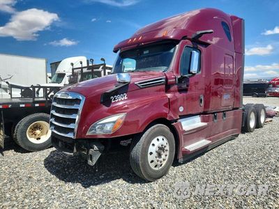 Drugie zdjęcie samochodu z przodu: 2020 FREIGHTLINER CASCADIA 126