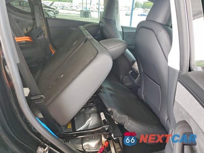 Zdjęcie 10 z 12 samochodu: 2026 TESLA MODEL Y VIN:7SAYGDEE4TA395879 - miniatura