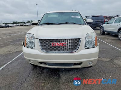 Piąte zdjęcie samochodu w środku: 2012 GMC YUKON XL K1500 SLT VIN:1GKS2KE76CR251288 - miniatura
