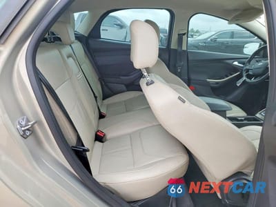 Zdjęcie 10 z 12 samochodu: 2015 FORD FOCUS TITANIUM VIN:1FADP3N21FL268836 - miniatura