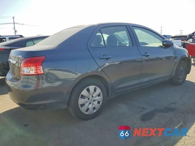 Trzecie zdjęcie samochodu z tyłu: 2010 TOYOTA YARIS BASE VIN:JTDBT4K30A1392083 - miniatura