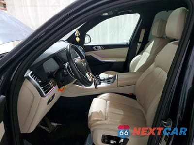 Zdjęcie 7 z 13 samochodu: 2019 BMW X5 XDRIVE40I VIN:5UXCR6C54KLL13842 - miniatura