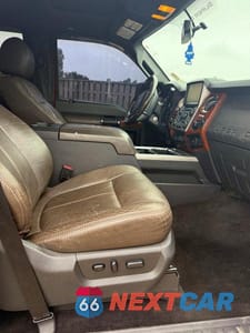 Piąte zdjęcie samochodu w środku: 2016 FORD F250 SUPER DUTY VIN:1FT7W2BT6GEB02576 - miniatura