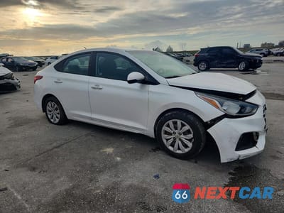 Czwarte zdjęcie samochodu z boku: 2020 HYUNDAI ACCENT SE VIN:3KPC24A62LE099515 - miniatura