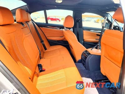 Zdjęcie 10 z 12 samochodu: 2022 BMW 540 I VIN:WBA53BJ00NWX58557 - miniatura
