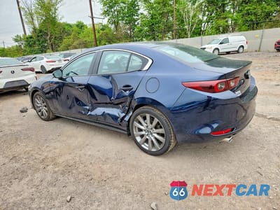 Drugie zdjęcie samochodu z przodu: 2026 MAZDA 3 PREFERRED VIN:JM1BPACL0T1875786 - miniatura