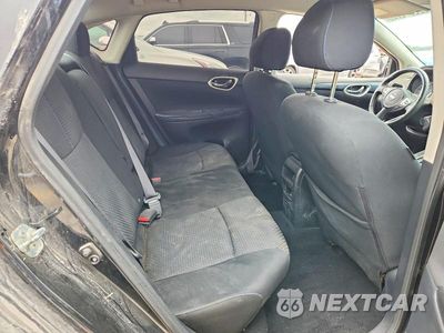 Zdjęcie 10 z 12 samochodu: 2019 NISSAN SENTRA SR VIN:3N1AB7AP4KY326690 - miniatura