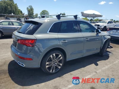 Trzecie zdjęcie samochodu z tyłu: 2019 AUDI SQ5 PREMIUM PLUS VIN:WA1B4AFY1K2024566 - miniatura
