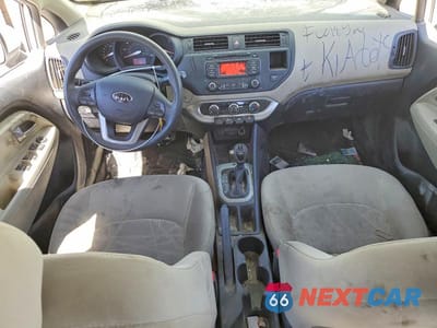 Zdjęcie 8 z 12 samochodu: 2013 KIA RIO LX VIN:KNADM4A39D6238323 - miniatura