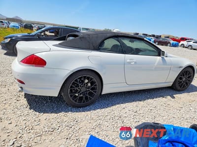 Trzecie zdjęcie samochodu z tyłu: 2005 BMW 645 CI AUTOMATIC VIN:WBAEK73495B326282 - miniatura