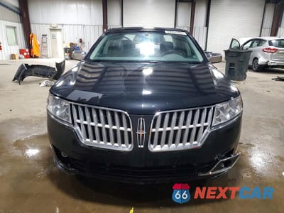 Piąte zdjęcie samochodu w środku: 2010 LINCOLN MKZ VIN:3LNHL2JC2AR654719 - miniatura