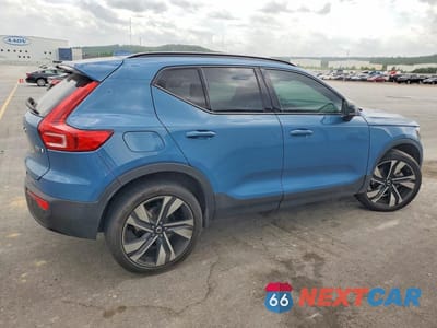 Trzecie zdjęcie samochodu z tyłu: 2023 VOLVO XC40 ULTIMATE VIN:YV4L12UX2P2023689 - miniatura