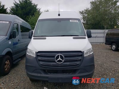 Piąte zdjęcie samochodu w środku: 2023 MERCEDES BENZ SPRINTER 2500 DELIVERY VAN VIN:W1Y4KDHY2PT123719 - miniatura