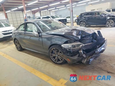 Czwarte zdjęcie samochodu z boku: 2016 BMW M235I VIN:WBA1J7C58GV360788 - miniatura