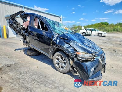 Czwarte zdjęcie samochodu z boku: 2019 MAZDA CX-3 SPORT VIN:JM1DKFB78K0433125 - miniatura