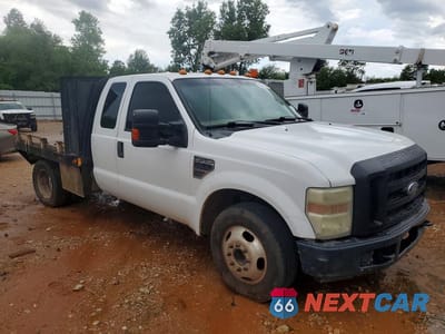 Czwarte zdjęcie samochodu z boku: 2008 FORD F350 SUPER DUTY VIN:1FDWX36Y98EE46677 - miniatura