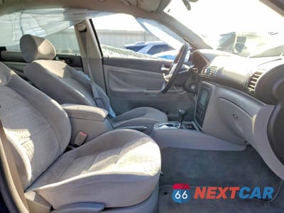 Zdjęcie 7 z 12 samochodu: 2002 VOLKSWAGEN PASSAT GLS VIN:WVWPD63B92P435158 - miniatura
