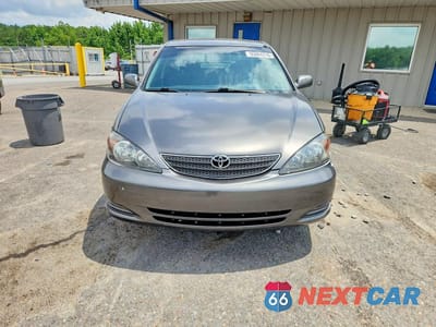 Piąte zdjęcie samochodu w środku: 2004 TOYOTA CAMRY SE VIN:4T1BA32K34U015057 - miniatura