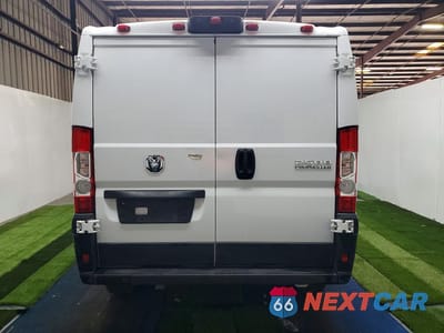 Zdjęcie 6 z 14 samochodu: 2025 RAM PROMASTER 2500 2500 STANDARD VIN:3C6LRVVG0SE512543 - miniatura