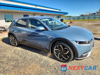 Czwarte zdjęcie samochodu z boku: 2023 HYUNDAI IONIQ 5 SE VIN:KM8KMDAFXPU153118 - miniatura